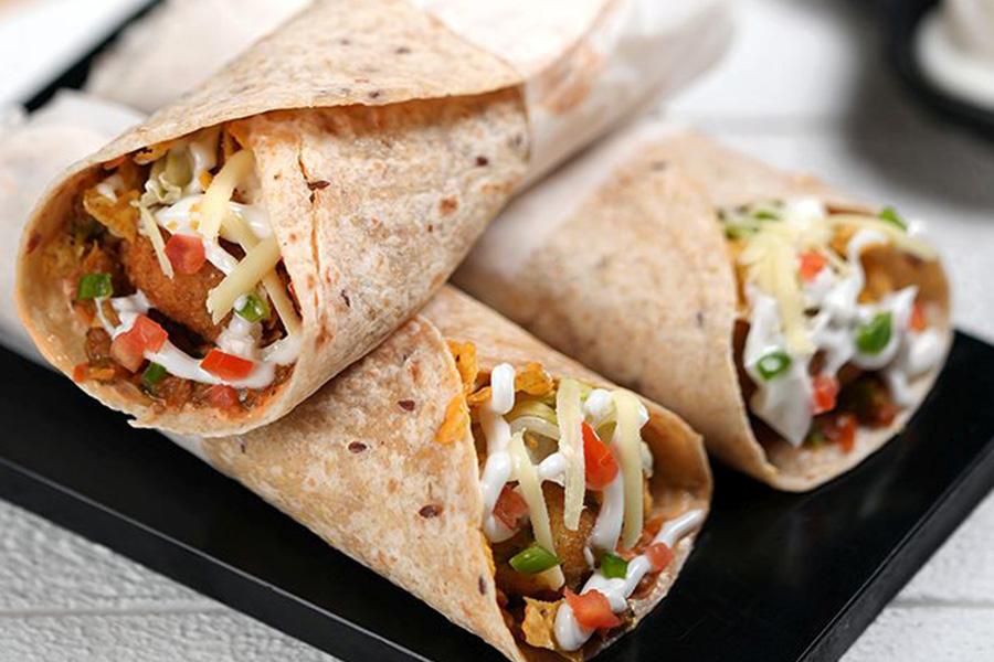 ईवनिंग स्नैक्स में बनाएं मेक्सिकन रोटी चीज बॉल्स